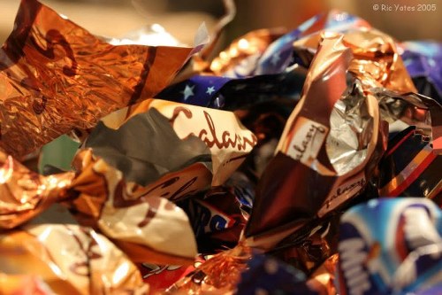 Clock and calendar icon for cookie retention and policy updates